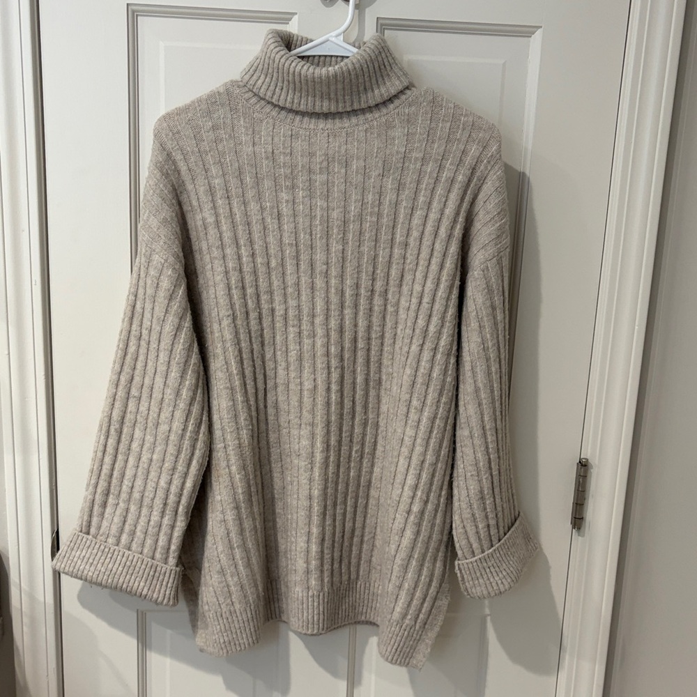 Beige Melange H&M Ribbed Turtleneck Sweater -m